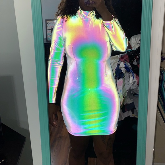 Holographic Bodycon Dress - Picture 5 of 6